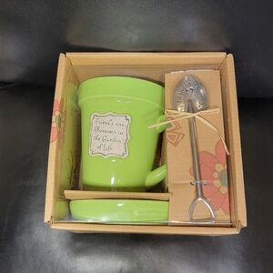 Green Ceramic Flower Planter Mug Spade Spoon Saucer Inspirational Gift "Friends"